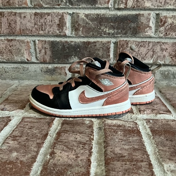 Kids toddler Jordan 1 mid light madder root size 10c - Picture 3 of 14